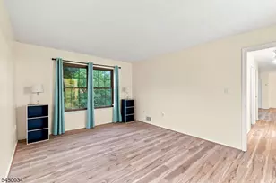 407 Lancaster Ct, Piscataway Township, NJ 08854 - Photo 15