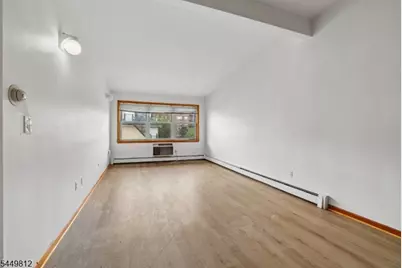 14 Hazard Pl #3C, Elizabeth, NJ 07208 - Photo 3