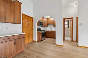 14 Hazard Pl, Elizabeth, NJ 07208 - Photo 21
