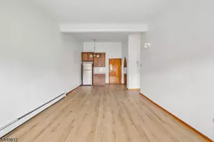 14 Hazard Pl, Elizabeth, NJ 07208 - Photo 7