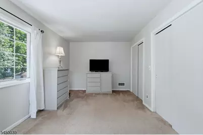 442 Riverview Dr, Totowa, NJ 07512 - Photo 23