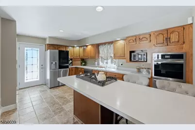442 Riverview Dr, Totowa, NJ 07512 - Photo 11