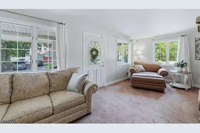 442 Riverview Dr, Totowa, NJ 07512 - Photo 9