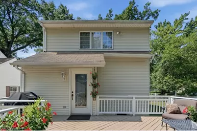 442 Riverview Dr, Totowa, NJ 07512 - Photo 37