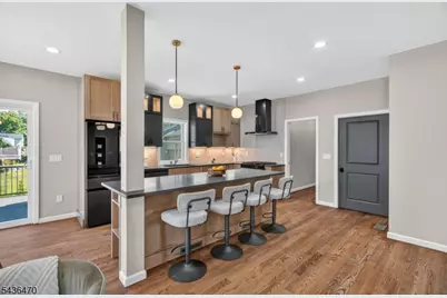 136 Lake Shore Dr, Parsippany, NJ 07034 - Photo 9