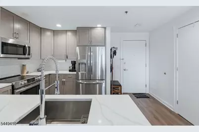 1 Carriage City Plz #804, Rahway, NJ 07065 - Photo 3