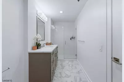 1 Carriage City Plz #804, Rahway, NJ 07065 - Photo 5