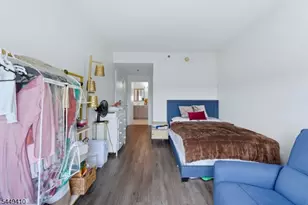 1 Carriage City Plz, Rahway, NJ 07065 - Photo 7