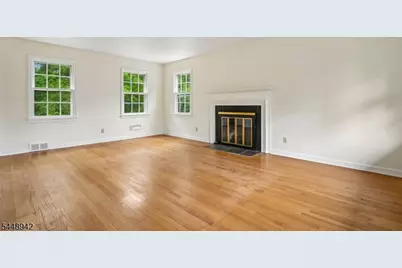 63 Magnolia Dr, New Providence, NJ 07974 - Photo 3