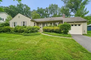 63 Magnolia Dr, New Providence, NJ 07974 - Photo 1