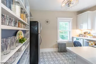 34 Montclair Ave, Montclair, NJ 07042 - Photo 15