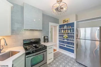 34 Montclair Ave #2, Montclair, NJ 07042 - Photo 21