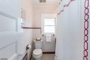 34 Montclair Ave, Montclair, NJ 07042 - Photo 23