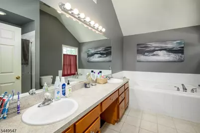 98 Remsen Ave, Woodbridge Township, NJ 07001 - Photo 19