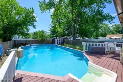 98 Remsen Ave, Woodbridge Township, NJ 07001 - Photo 3