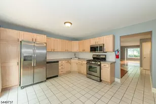 12 Pale Star Ct, Hardyston Township, NJ 07419 - Photo 17