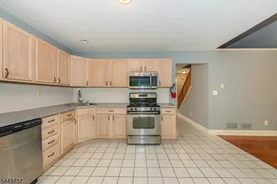12 Pale Star Ct, Hardyston Township, NJ 07419 - Photo 11