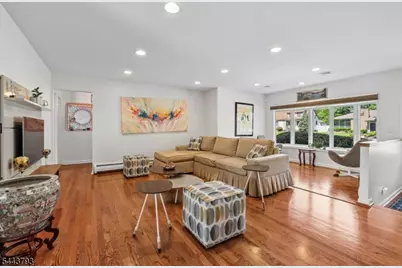 207 Stoughton Ave, Cranford Township, NJ 07016 - Photo 3