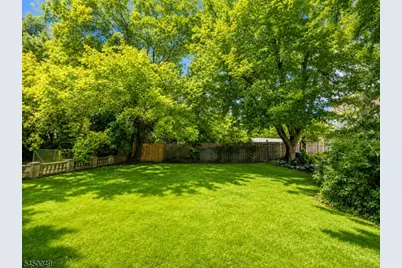 10 Alden Rd, Montclair, NJ 07042 - Photo 3