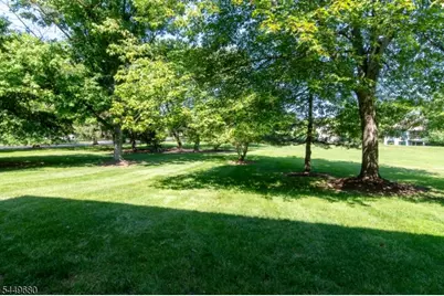 69 Taylor Dr, Franklin Township, NJ 08823 - Photo 15