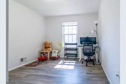 69 Taylor Dr, Franklin Township, NJ 08823 - Photo 11