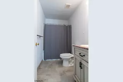 69 Taylor Dr, Franklin Township, NJ 08823 - Photo 7
