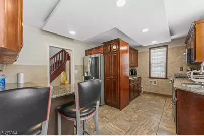 15 Putnam Pl, Clifton, NJ 07011 - Photo 9