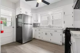 1952 William St, Union Township, NJ 07083 - Photo 11