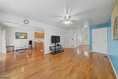 30 Sundance Ter, Hardyston Township, NJ 07419 - Photo 11