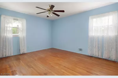 76 Harrison St, Clark Township, NJ 07066 - Photo 21