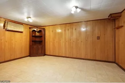 76 Harrison St, Clark Township, NJ 07066 - Photo 23