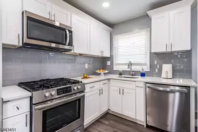 45 Karen Dr, Clifton, NJ 07013 - Photo 7