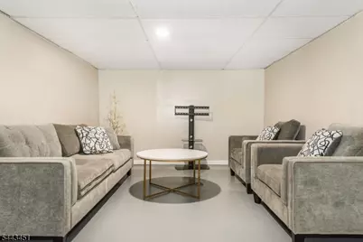 45 Karen Dr, Clifton, NJ 07013 - Photo 19