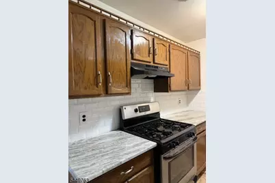 846 Riverside Ave #106, Lyndhurst Township, NJ 07071 - Photo 5