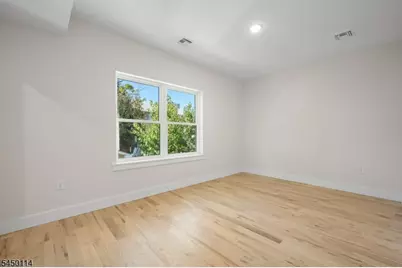 54 2nd St, Elizabeth, NJ 07206 - Photo 7