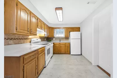 2687 Hawthorne Ave, Union Township, NJ 07083 - Photo 29