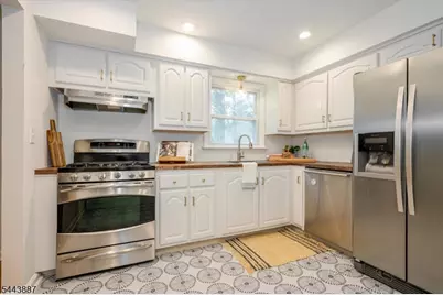 49 Crestmont Rd, West Orange Township, NJ 07052 - Photo 9