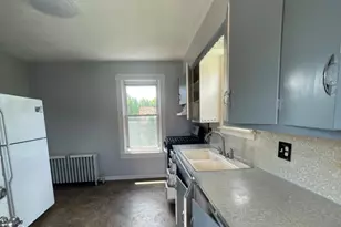597 Belvidere Rd, Lopatcong Township, NJ 08865 - Photo 3