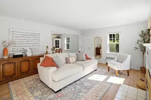 11 Monroe Ave, Roseland, NJ 07068 - Photo 7