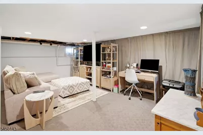 11 Monroe Avenue, Roseland, NJ 07068 - Photo 23