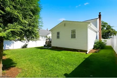 11 Monroe Avenue, Roseland, NJ 07068 - Photo 27
