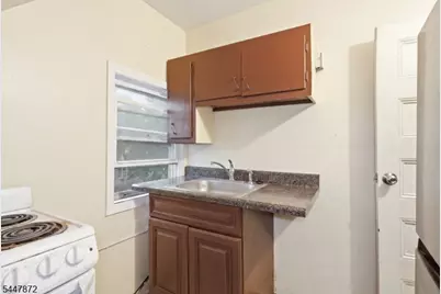 149 N Essex Ave, Orange, NJ 07050 - Photo 29
