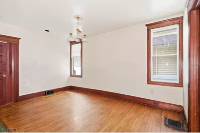149 N Essex Ave, Orange, NJ 07050 - Photo 5