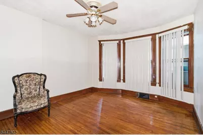 149 N Essex Ave, Orange, NJ 07050 - Photo 7
