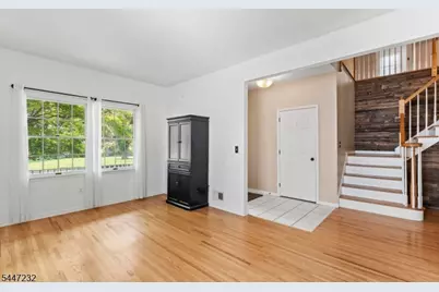 5 Clark Ct, Bridgewater, NJ 08807 - Photo 5