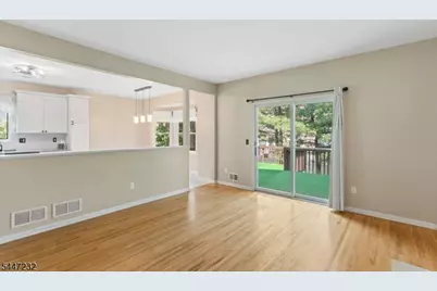 5 Clark Ct, Bridgewater, NJ 08807 - Photo 9