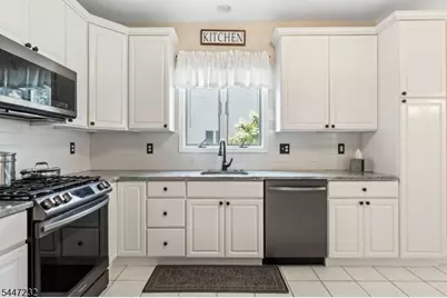 5 Clark Ct, Bridgewater, NJ 08807 - Photo 13