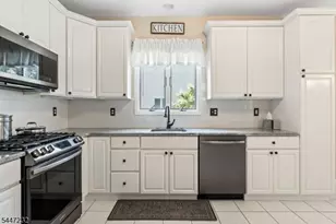 5 Clark Ct, Bridgewater, NJ 08807 - Photo 13