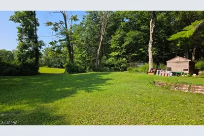 91 Goldfinch Ln, West Milford, NJ 07421 - Photo 23