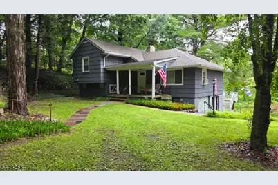 91 Goldfinch Ln, West Milford, NJ 07421 - Photo 1